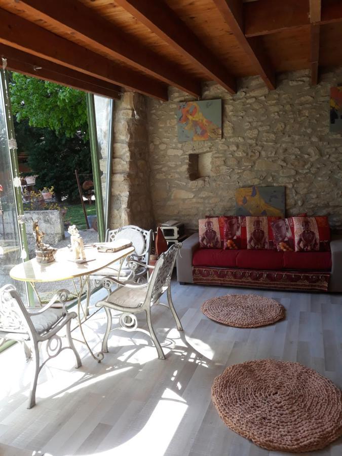 Apartmán Un Jardin Sur La Colline Claveyson Exteriér fotografie